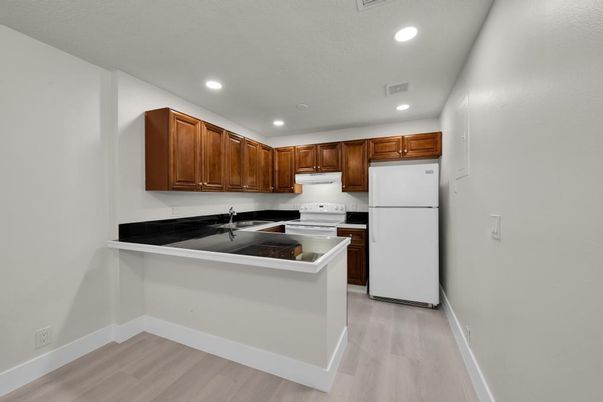 Interior, Kitchen, Recessed Lighting, Wood Texture Flooring