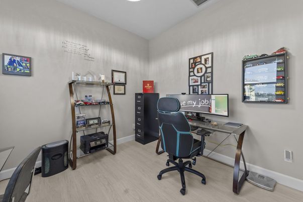 Home Office, Interior, Recessed Lighting, Wood Texture Flooring