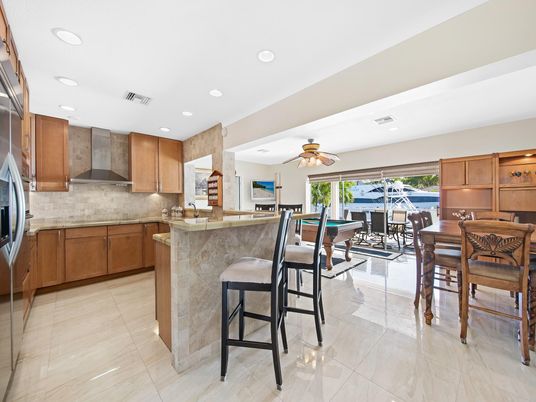 Dining room, Interior, Kitchen, Recessed Lighting