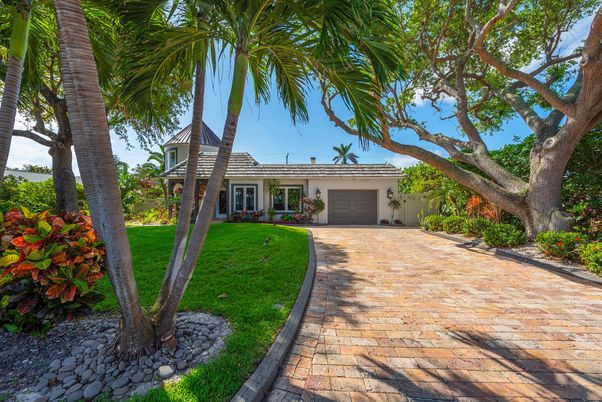 Attached, Backyard, Exterior, Facade, Ranch