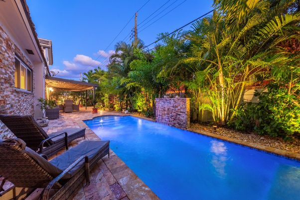 Exterior, Pool