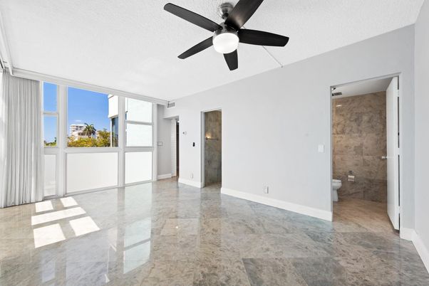 Bathroom, Empty room, Interior