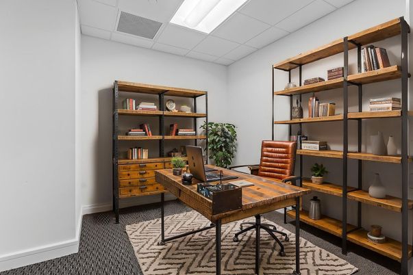 Home Office, Interior