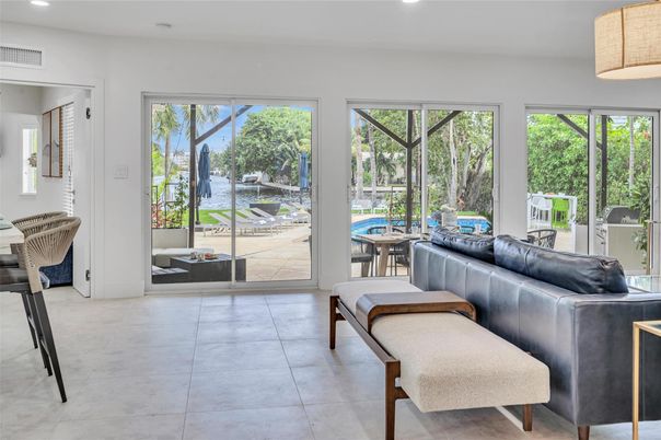 Interior, Living room, Water