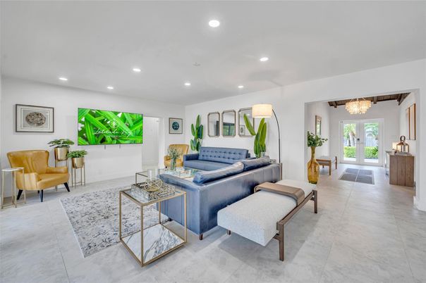 Chandelier, Interior, Living room, Recessed Lighting