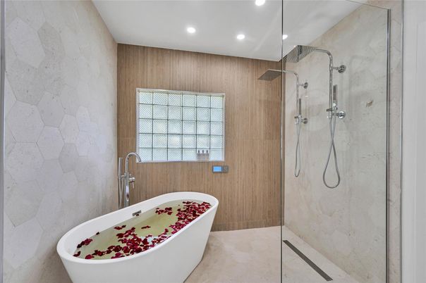Bathroom, Free Standing Baths, Glass Shower, Interior, Recessed Lighting