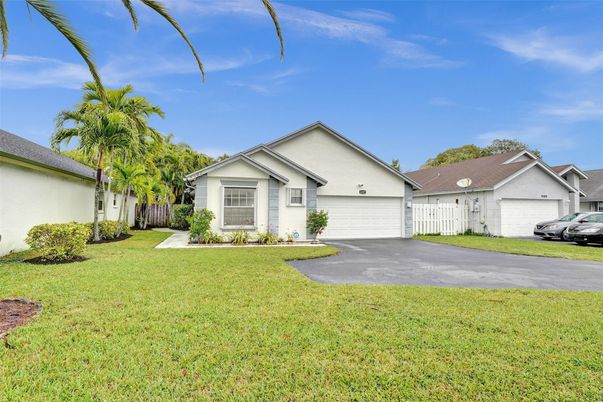 Attached, Backyard, Exterior, Facade, Ranch