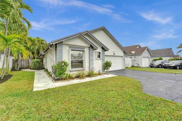 Attached, Backyard, Exterior, Facade, Ranch