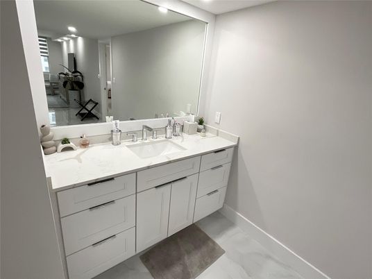 Bathroom, Dual Sink Vanities, Interior, Marble, Recessed Lighting