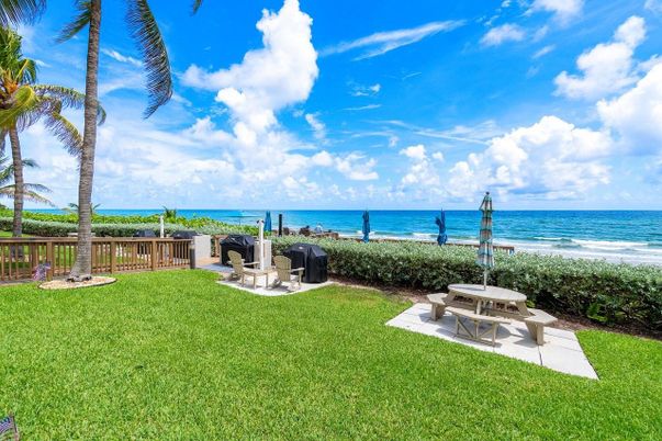 Backyard, Exterior, Water
