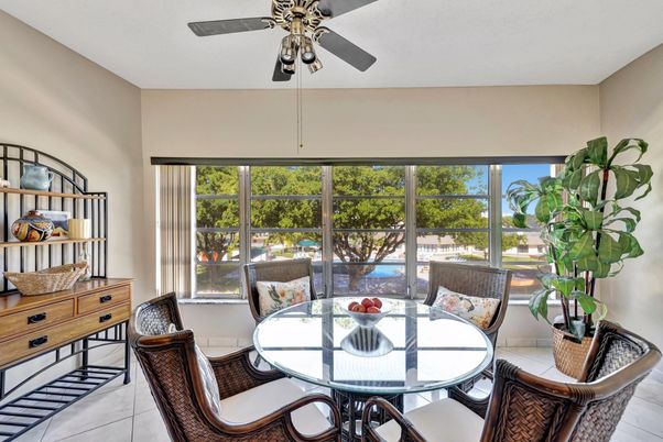 Dining room, Interior
