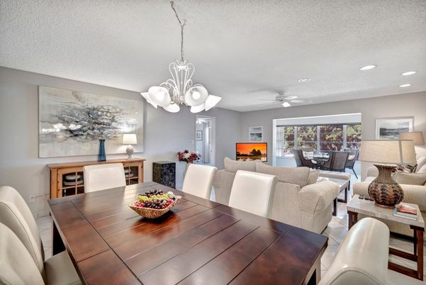 Chandelier, Dining room, Interior, Living room, Recessed Lighting