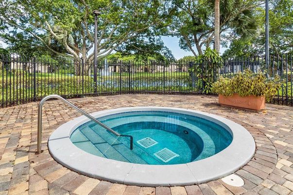 Exterior, Pool, Water
