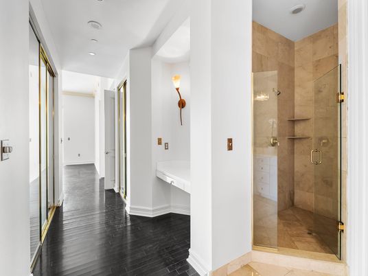 Bathroom, Interior, Recessed Lighting, Wood Texture Flooring