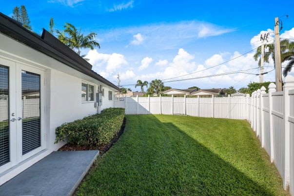 Backyard, Exterior