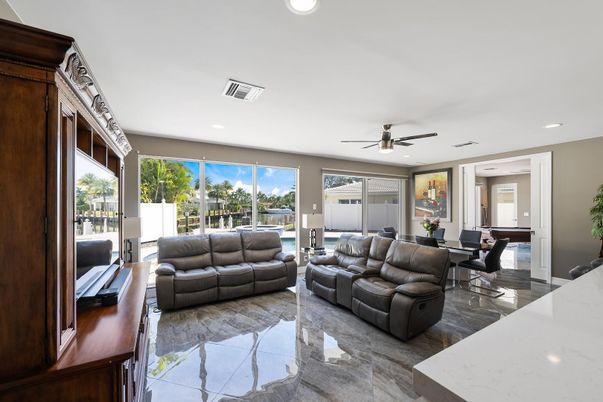 Dining room, Interior, Living room, Recessed Lighting