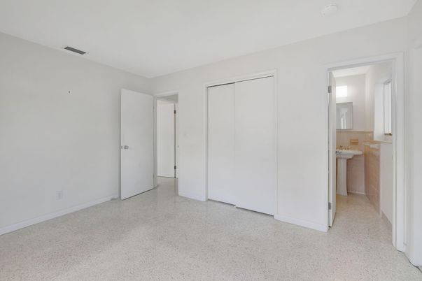 Bathroom, Empty room, Interior