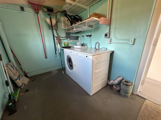Interior, Washer