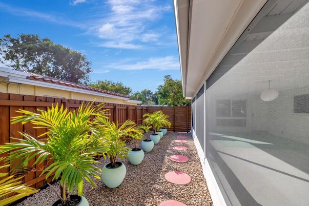 Backyard, Exterior