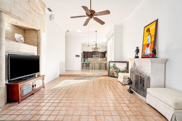 Chandelier, Fireplace, Interior, Kitchen, Recessed Lighting