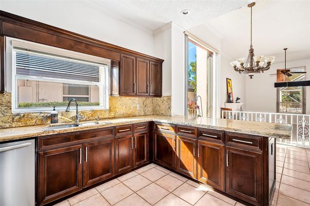 Chandelier, Interior, Kitchen, Recessed Lighting
