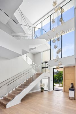 Interior, Pendant Lights, Recessed Lighting, Wood Texture Flooring
