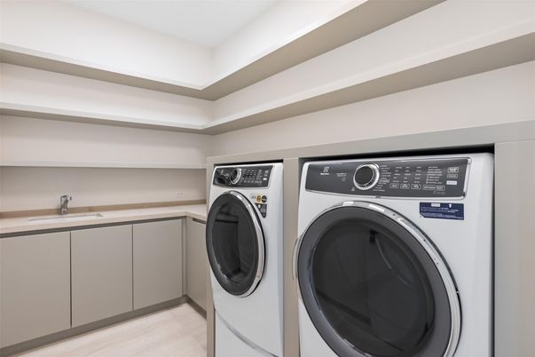 Interior, Washer, Wood Texture Flooring