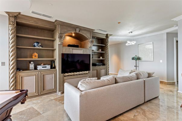 Billiard Table, Interior, Living room, Pendant Lights, Recessed Lighting