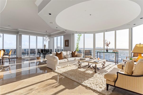 Chandelier, Interior, Living room, Piano, Recessed Lighting, Water