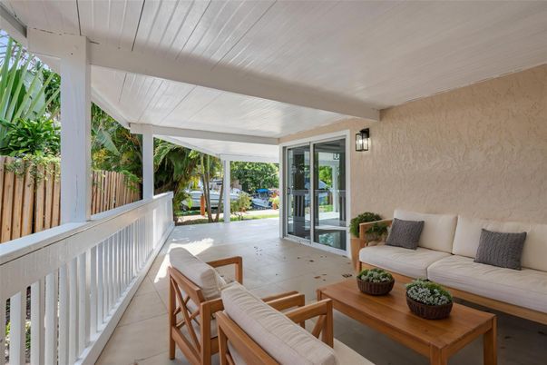 Exterior, Interior, Sun Room