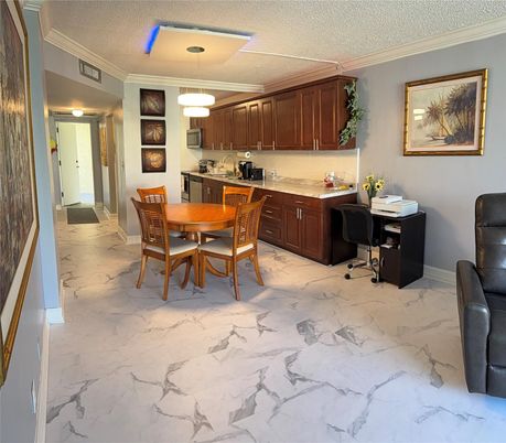Home Office, Interior, Kitchen, Marble, Pendant Lights