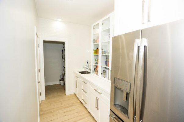 Interior, Kitchen, Recessed Lighting, Wood Texture Flooring