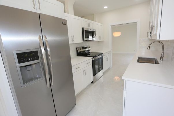 Interior, Kitchen, Pendant Lights, Recessed Lighting, Stainless Steel Appliances