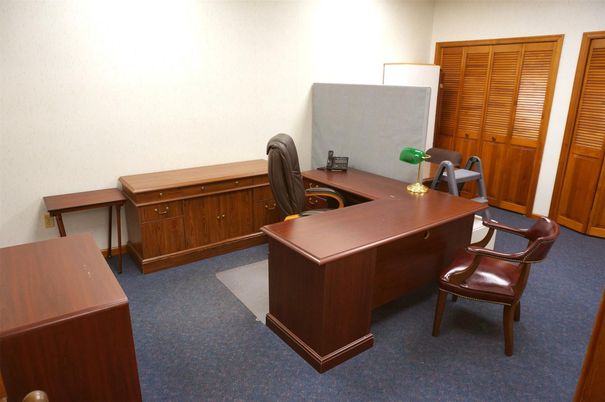 Home Office, Interior