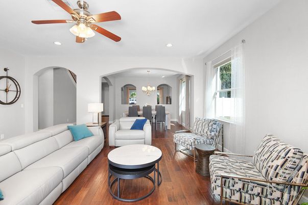 Chandelier, Dining room, Interior, Living room, Recessed Lighting, Wood Texture Flooring
