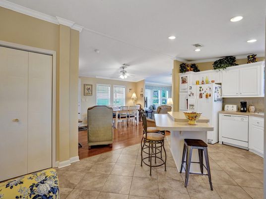 Dining room, Interior, Kitchen, Recessed Lighting, Wood Texture Flooring