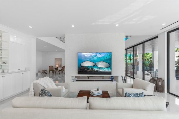 Dining room, Interior, Living room, Recessed Lighting