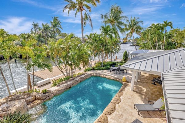 Exterior, Lake, Pool