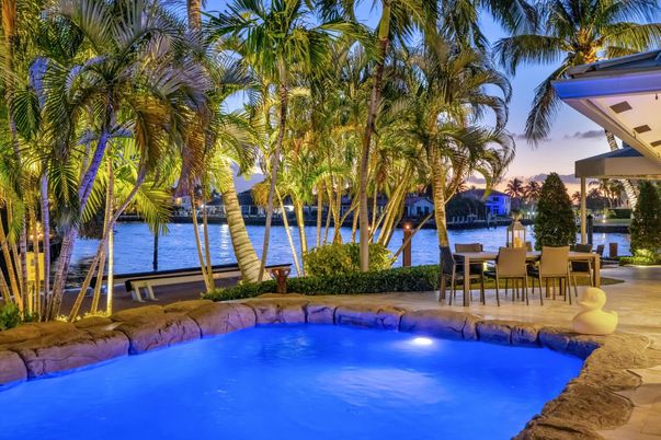 Exterior, Lake, Pool