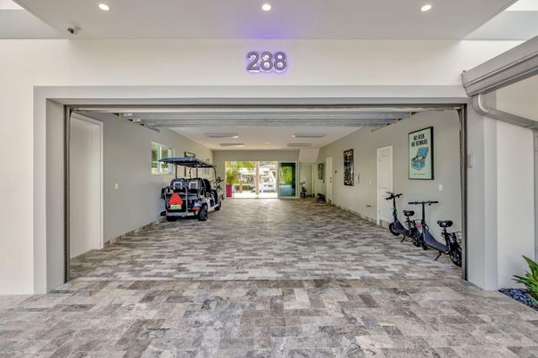 Fitness Equipment, Interior, Recessed Lighting
