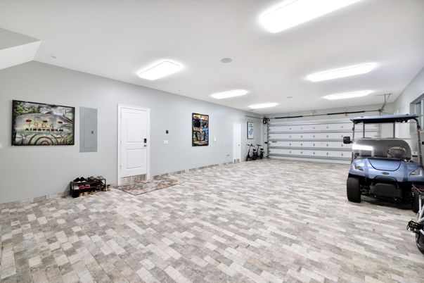 Fitness Equipment, Garage, Interior, Recessed Lighting