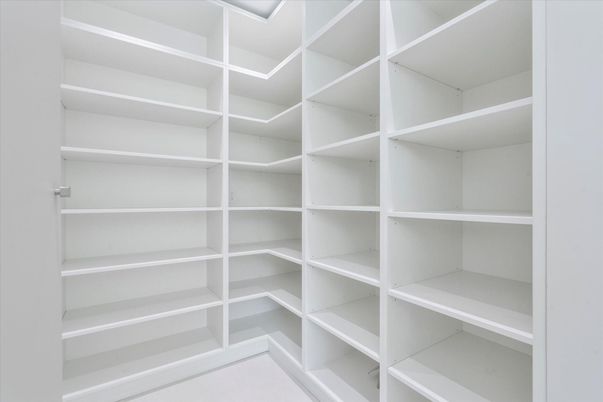 Interior, Walk-in Closets