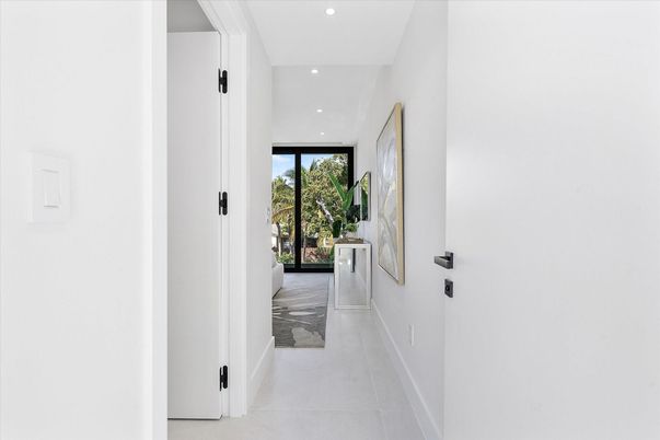 Interior, Recessed Lighting