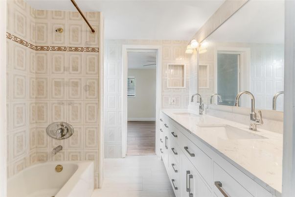 Bathroom, Dual Sink Vanities, Interior, Wood Texture Flooring
