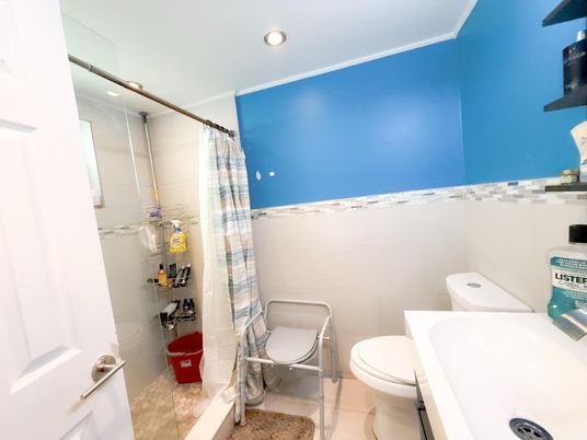 Bathroom, Interior, Recessed Lighting