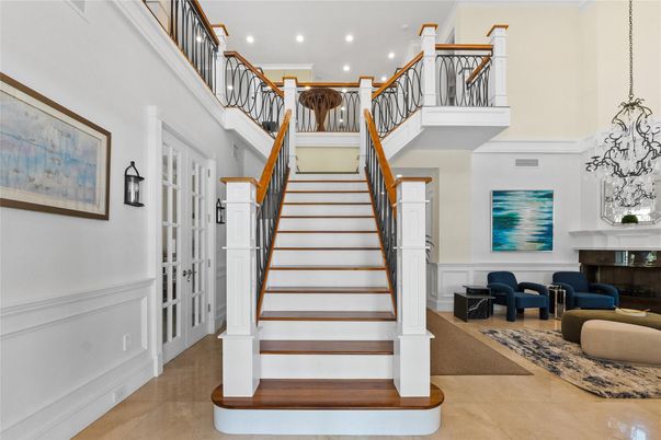 Fireplace, Interior, Recessed Lighting
