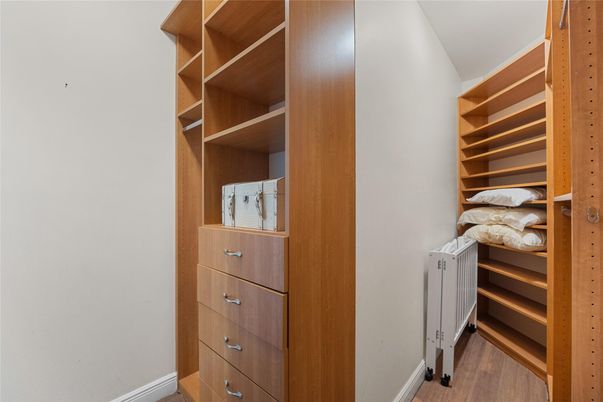 Interior, Walk-in Closets, Wood Texture Flooring