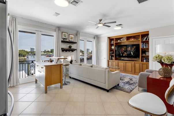 Interior, Living room, Water