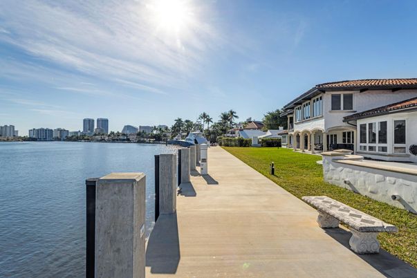 Exterior, Water