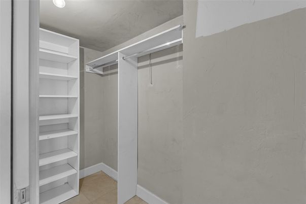 Interior, Walk-in Closets